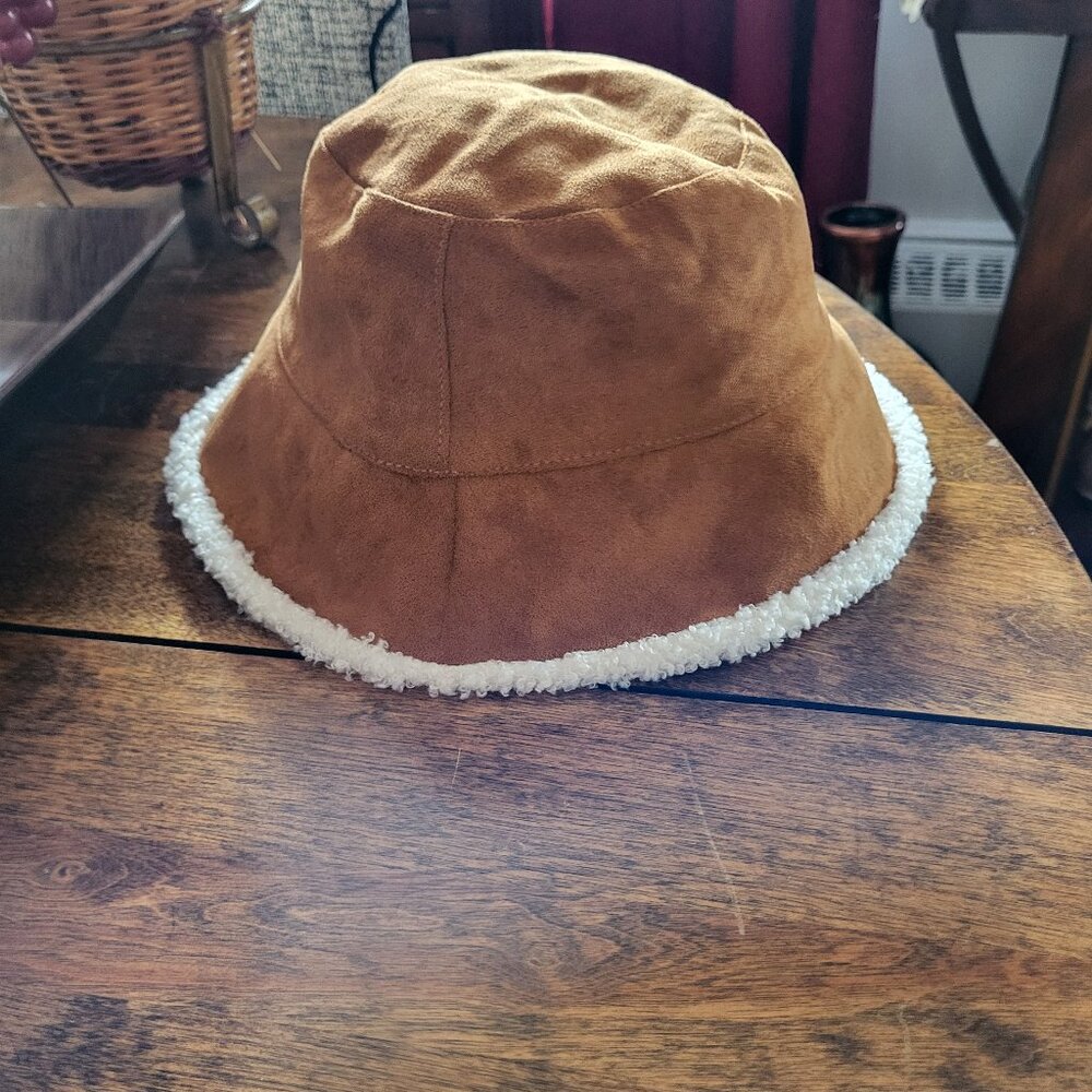 WOMENS WINTER HAT